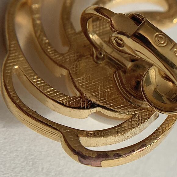 Vintage Signed Crown Trifari Earrings Gold Tone Faux Pearl Clip On Mid Century - Picture 16 of 16